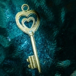 Мистические символы удачи в слоте Mustang Gold с золотыми знаками